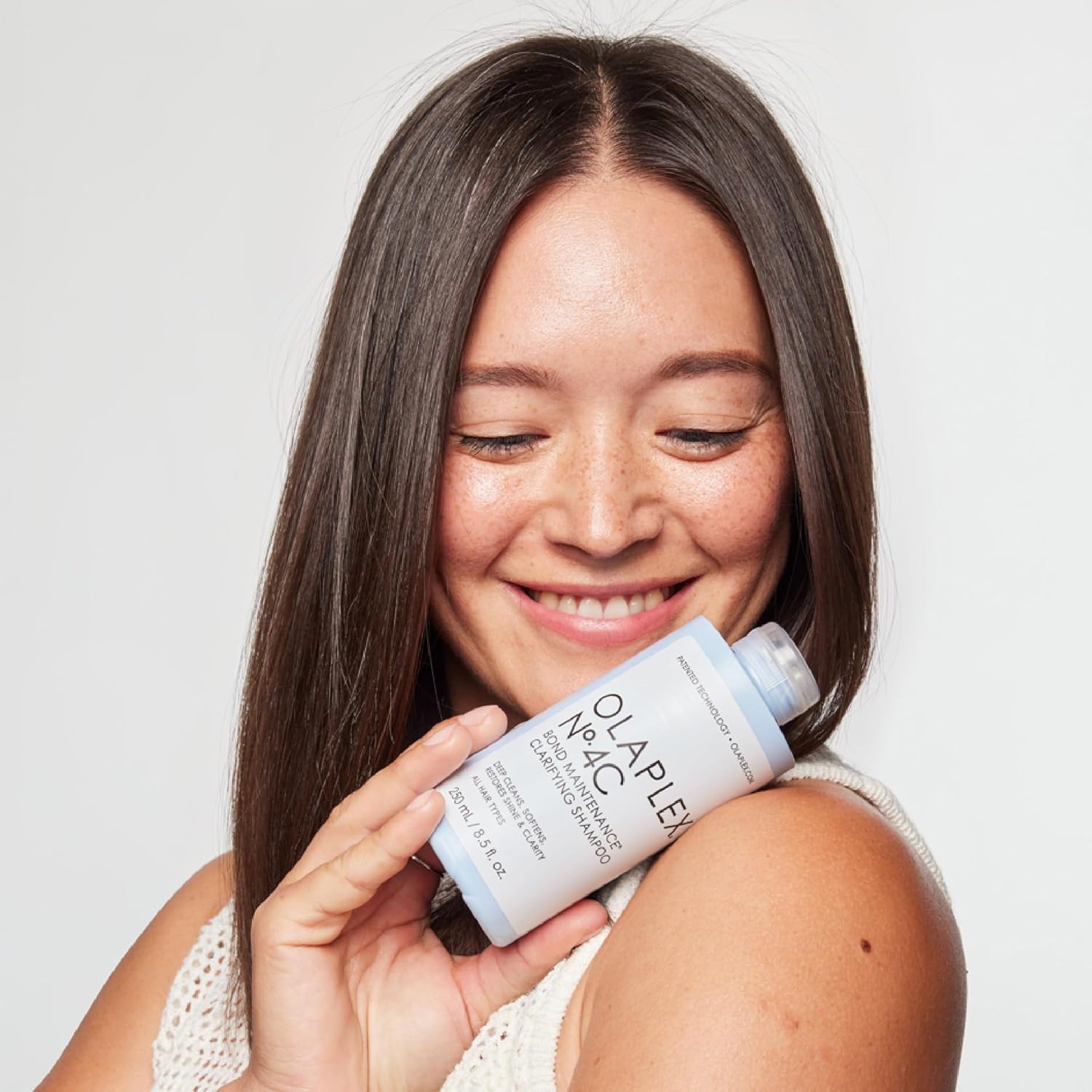 Olaplex No.4C Bond Maintenance™ Clarifying Shampoo