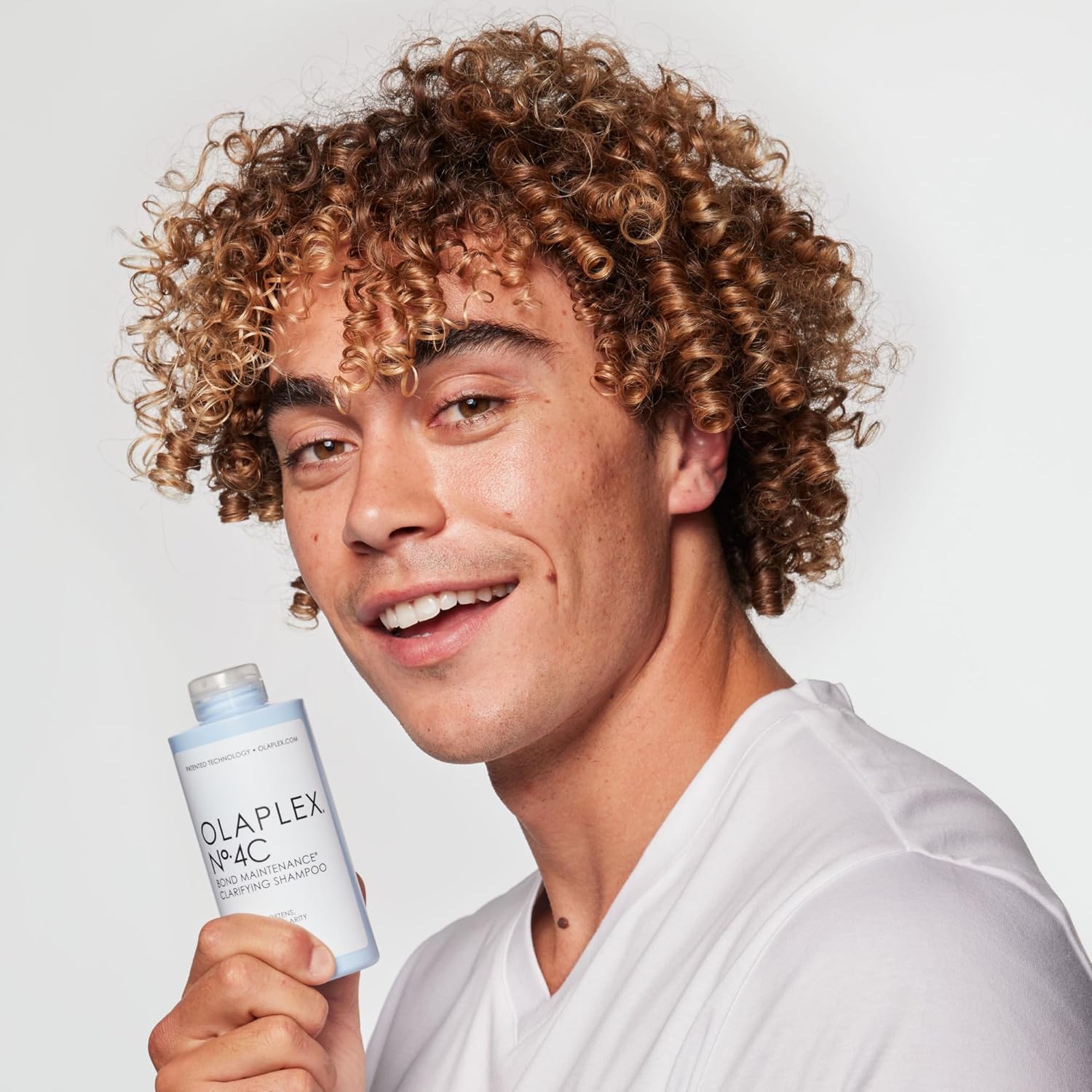 Olaplex No.4C Bond Maintenance™ Clarifying Shampoo